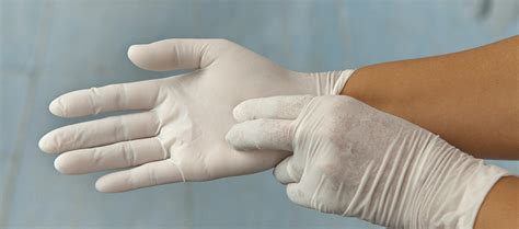 can you use vinyl gloves for food prep but not for hand washing?