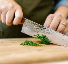 How to Pack Knives: A Comprehensive Guide with Tangential Thoughts on Kitchen Safety